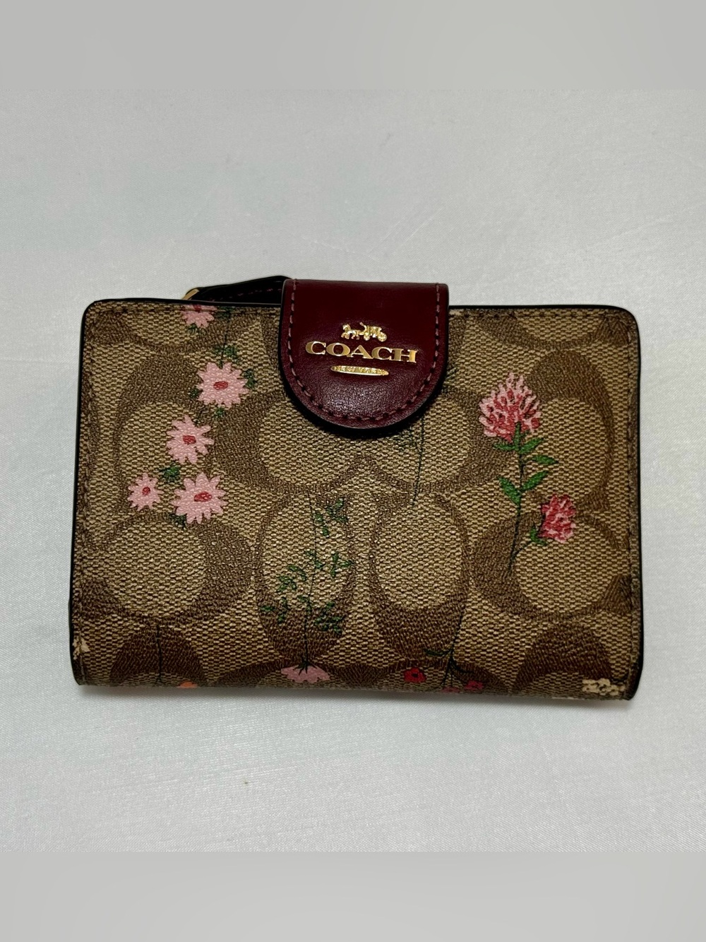 Coach Medium Corner Zip Wallet In Signature Canvas With Wildflower